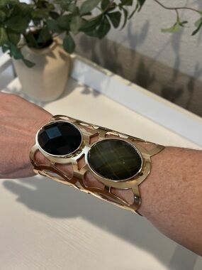 Gold Cuff Bracelet with Black and Olive Faceted Stones